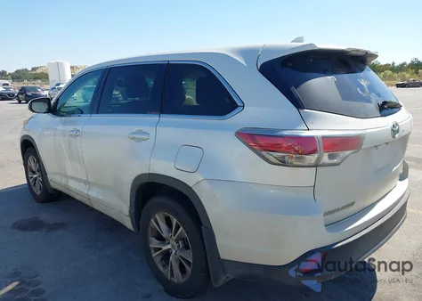 2015 Toyota Highlander Le Plus V6 from USA, damaged, VIN 5TDBKRFH2FS091704
